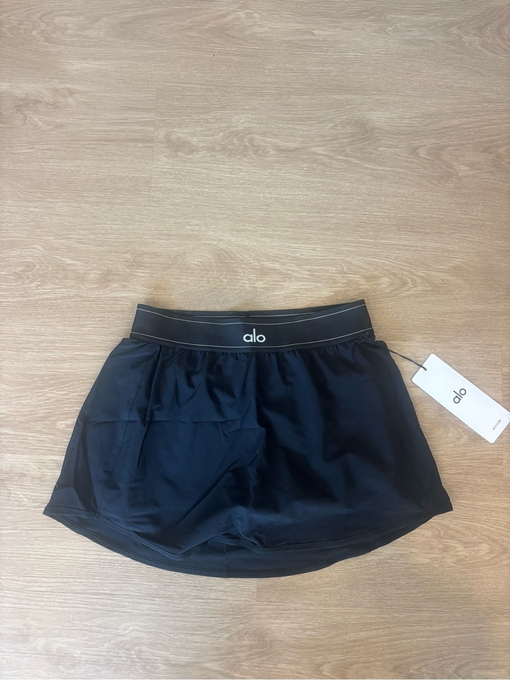 ALO Yoga Black Women's Athletic Skort with Logo Waistband